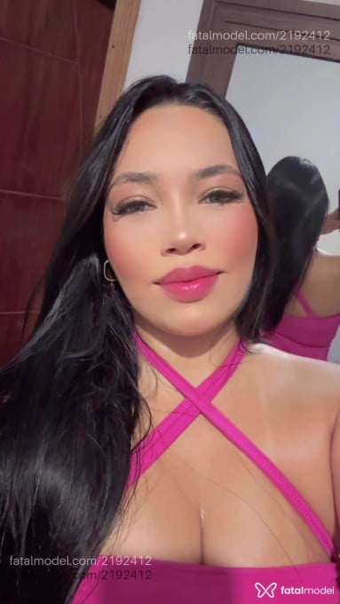 Acompanhante mulher morena (o) de olhos verdes em Vilhena - Jheniffy