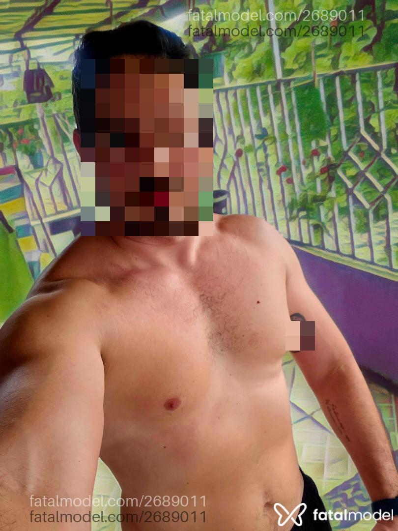 Acompanhante homem com cabelo castanho de olhos castanhos em Belém - Enkki