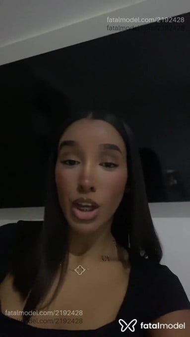 Acompanhante mulher com cabelo castanho de olhos pretos em São Paulo - Tay Coelho