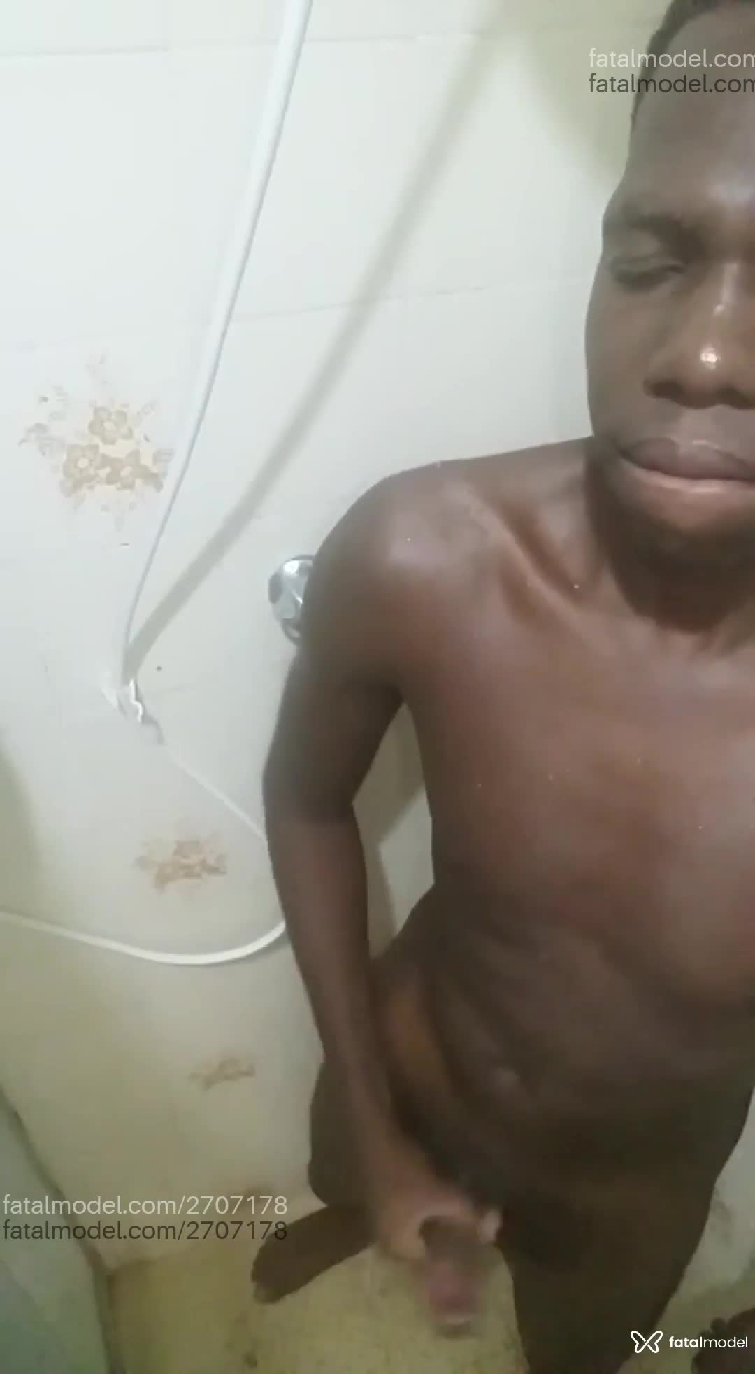 Acompanhante homem sem cabelo de olhos pretos em Rio de Janeiro - Nego Black