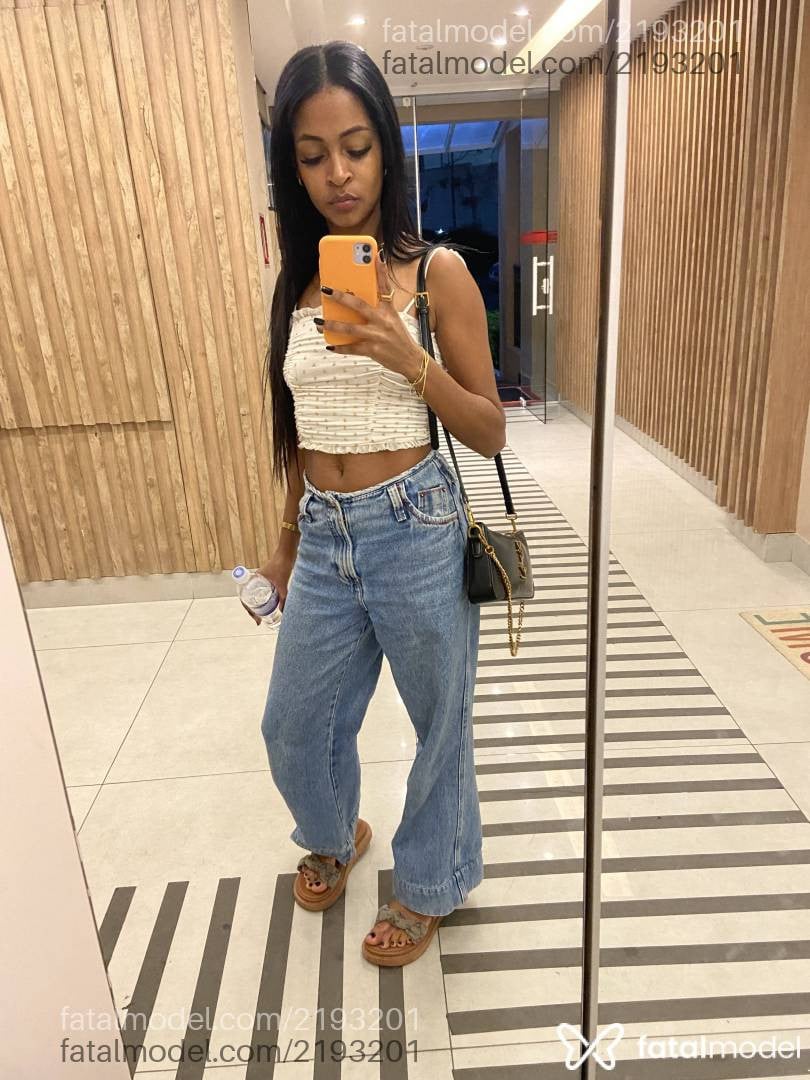 Acompanhante mulher morena (o) de olhos castanhos em São Paulo - Rafaella