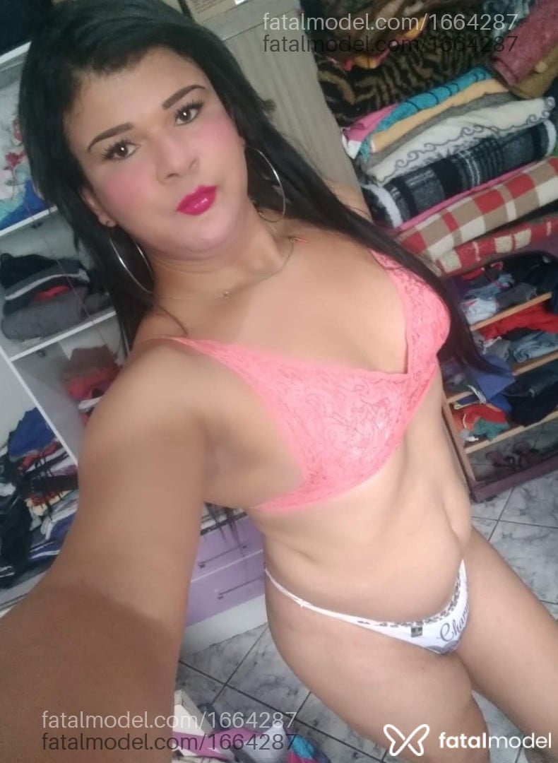 Acompanhante travesti com cabelo castanho de olhos castanhos em Tatuí Acompanhante travesti com cabelo castanho de olhos castanhos em Tatuí - Joosy Nascimento