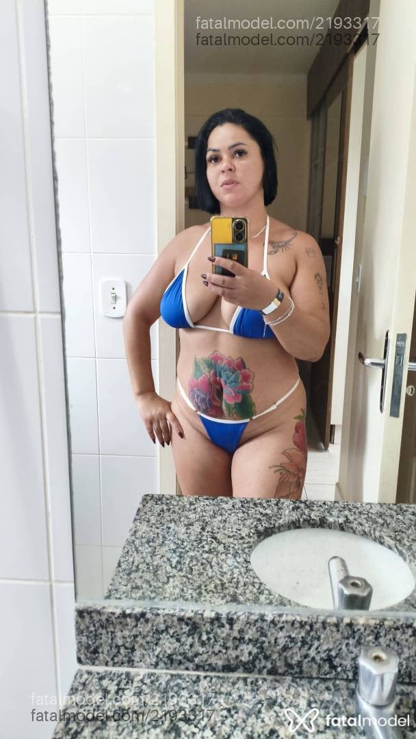 Acompanhante mulher morena (o) de olhos castanhos - Mileidy
