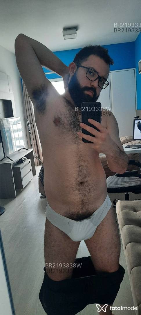 Acompanhante homem morena (o) de olhos castanhos em São Paulo - Silva