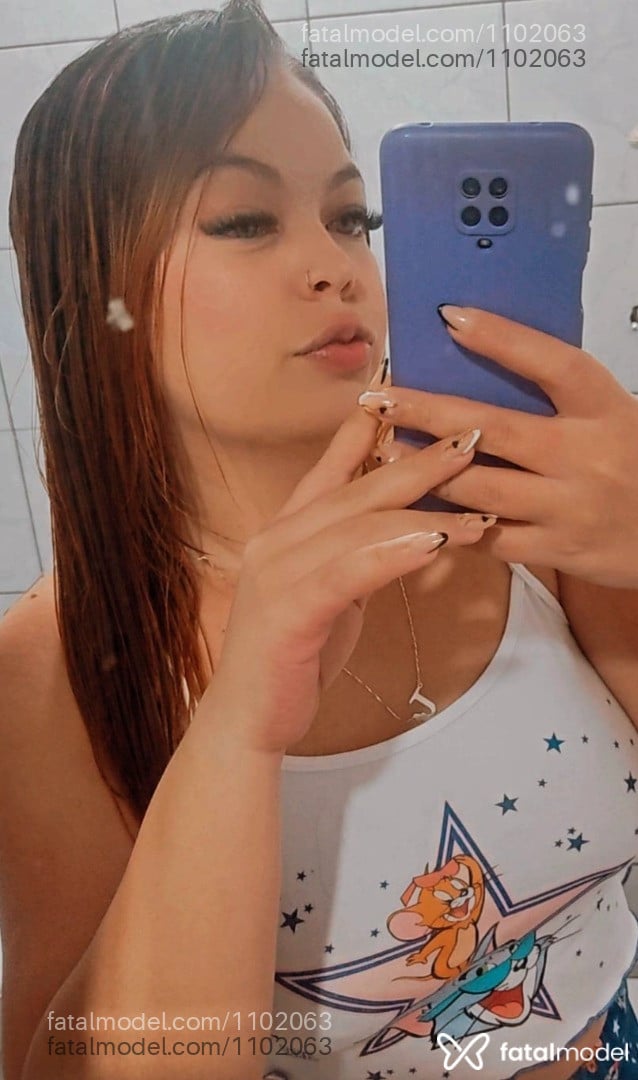 Acompanhante mulher ruiva (o) de olhos castanhos em Pires do Rio Acompanhante mulher ruiva (o) de olhos castanhos em Pires do Rio - Ruivinhaa