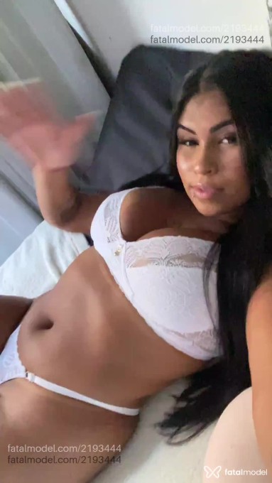 Acompanhante mulher morena (o) de olhos castanhos - Amanda Acompanhante mulher morena (o) de olhos castanhos - Amanda