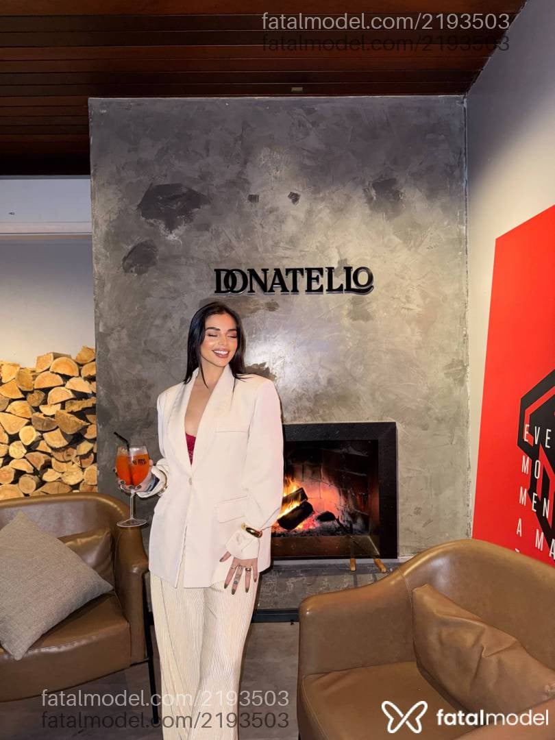 Acompanhante mulher morena (o) de olhos mel em Bento Gonçalves - Sarah Ferraz