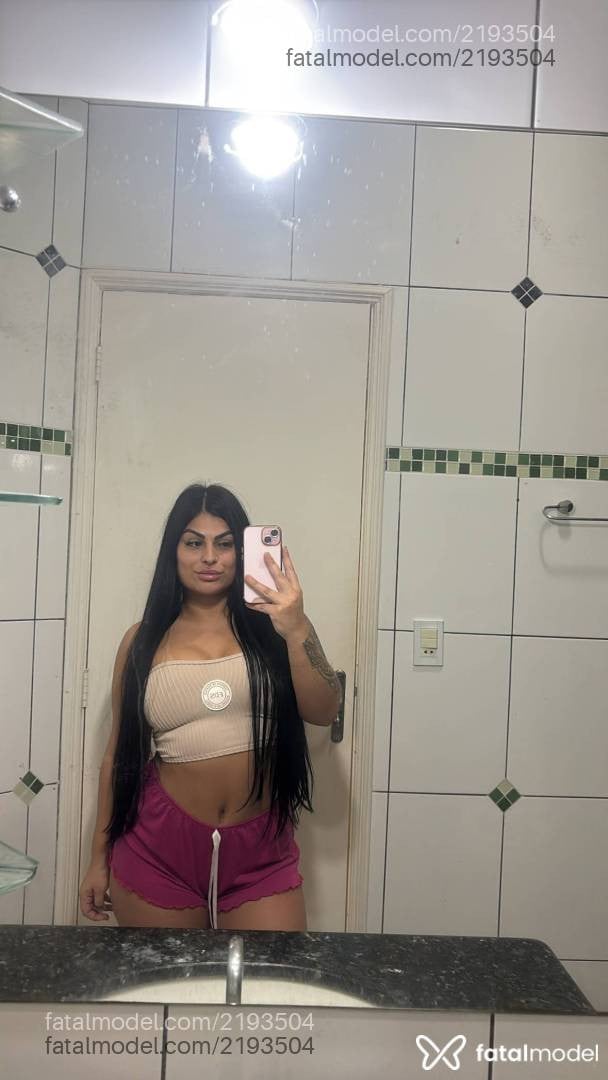 Acompanhante mulher com cabelo castanho de olhos castanhos em Passo Fundo Acompanhante mulher com cabelo castanho de olhos castanhos em Passo Fundo - Tati Botelho