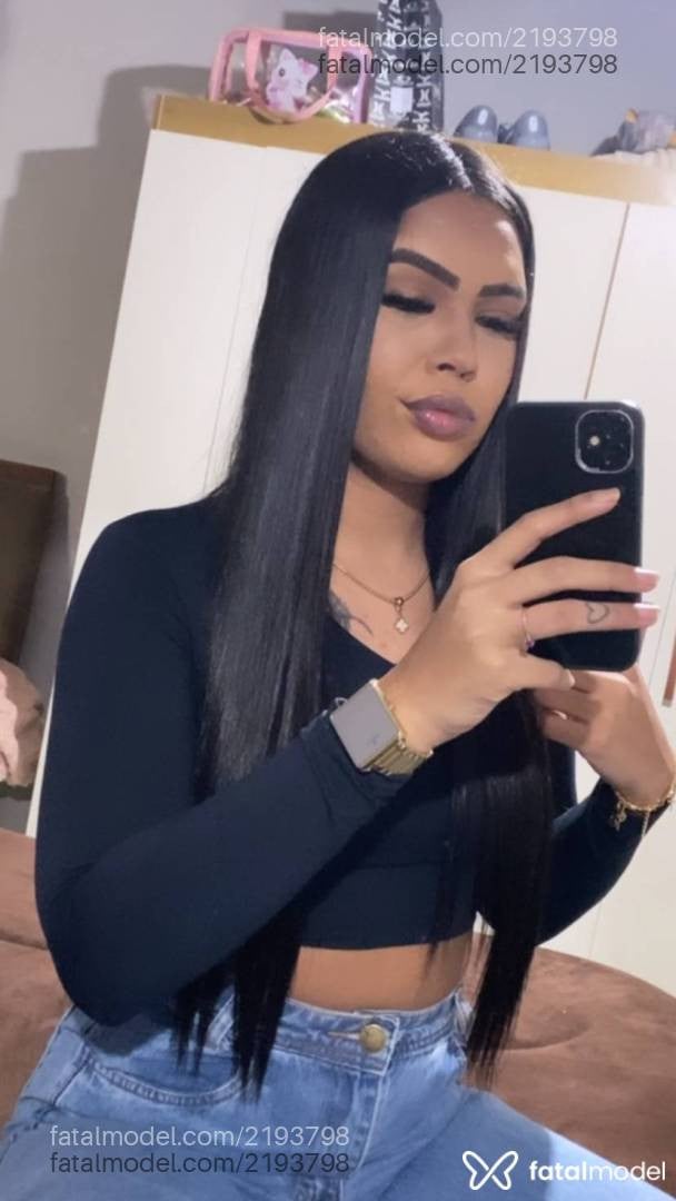 Acompanhante mulher com cabelo castanho de olhos pretos em Veranópolis - Erica Vivente