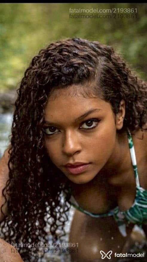 Acompanhante mulher morena (o) de olhos castanhos - Anabel