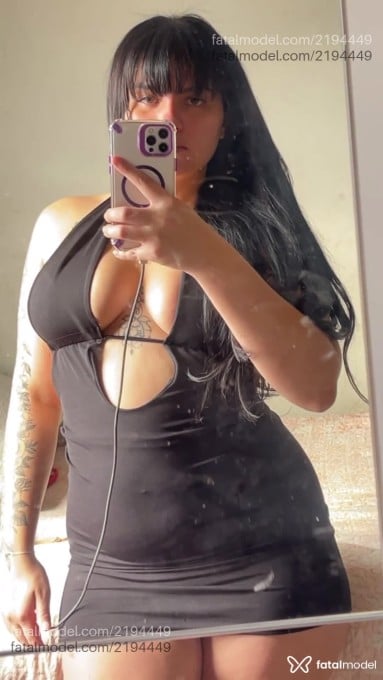 Acompanhante mulher morena (o) de olhos verdes em Vila Velha - Isabelli