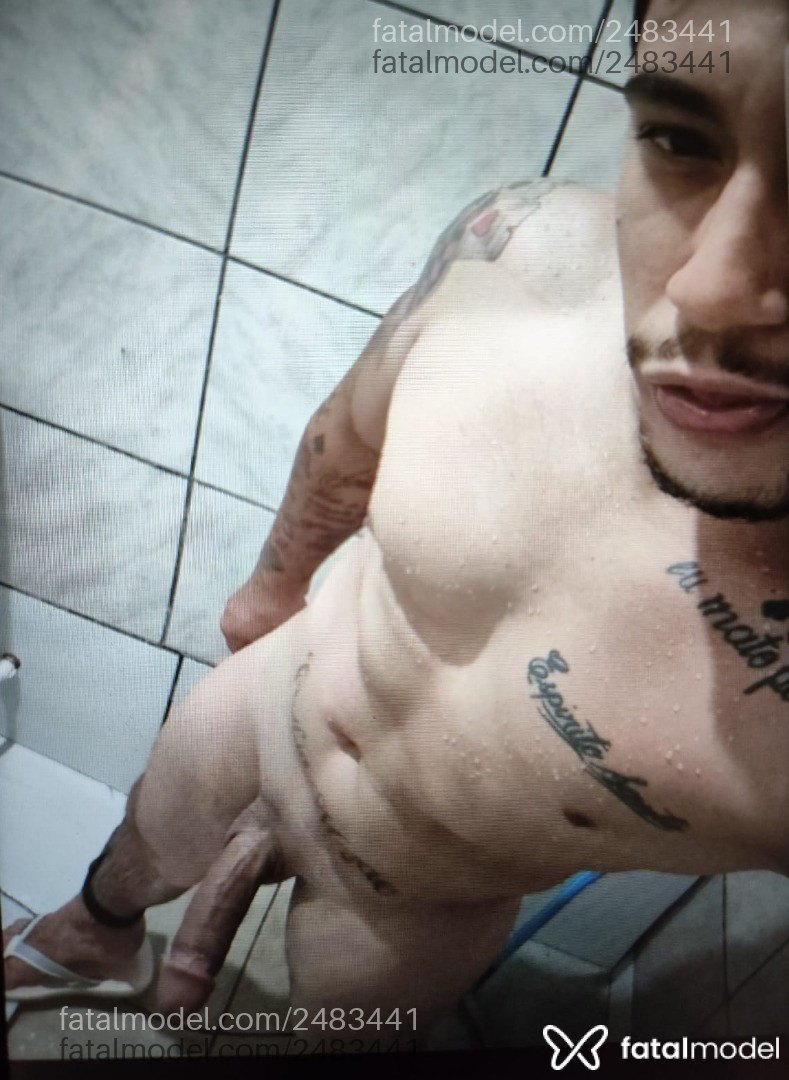 Acompanhante homem morena (o) de olhos castanhos em Anicuns - Colombiano
