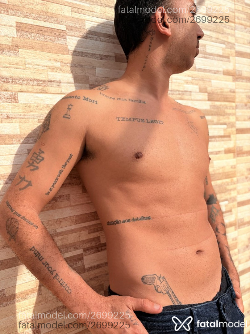 Acompanhante homem morena (o) de olhos pretos em São Paulo Acompanhante homem morena (o) de olhos pretos em São Paulo - Mestiço