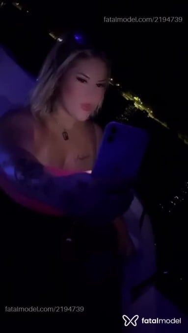 Acompanhante mulher loira (o) de olhos castanhos em Gramado - Pollyanna