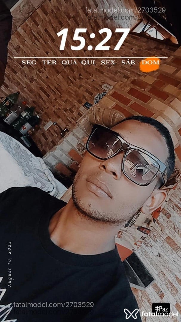 Acompanhante homem com cabelo castanho de olhos pretos em Rio de Janeiro - Iago