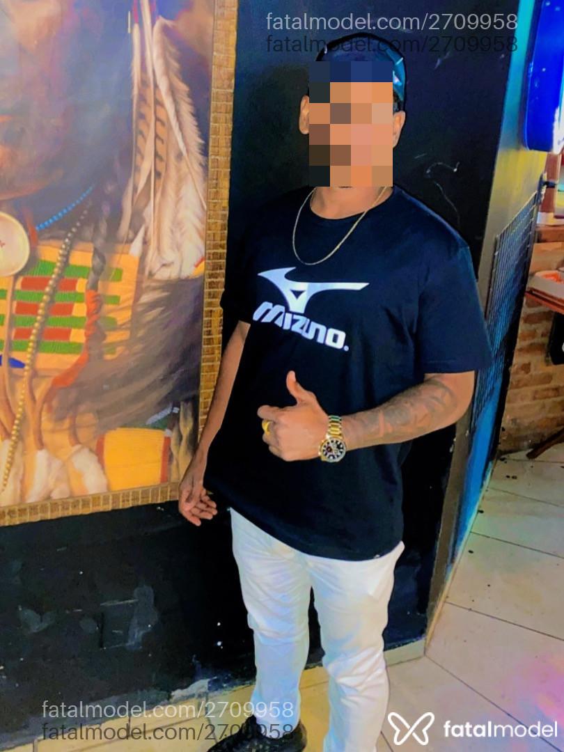 Acompanhante homem morena (o) de olhos pretos em Uberlândia - Preto Chique