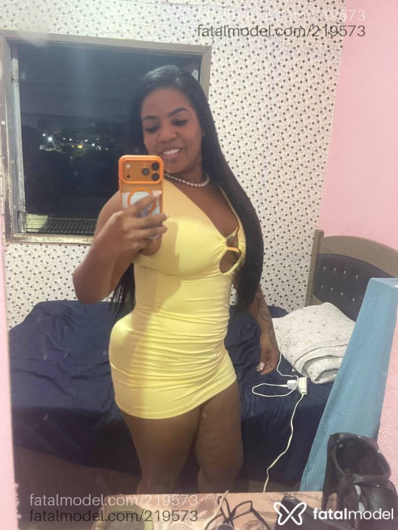 Acompanhante mulher morena (o) de olhos pretos em Três Rios - Samara Morena