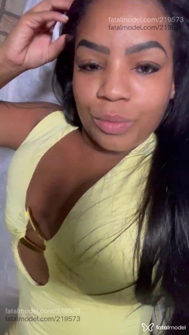 Acompanhante mulher morena (o) de olhos pretos em Três Rios - Samara Morena