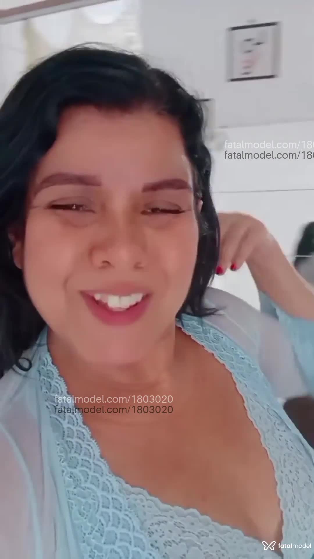 Acompanhante mulher morena (o) de olhos mel em Pindamonhangaba - Maya Mendes