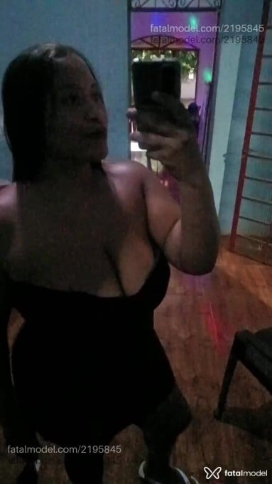 Acompanhante mulher morena (o) de olhos castanhos em Vilhena - Gabi Silvaa