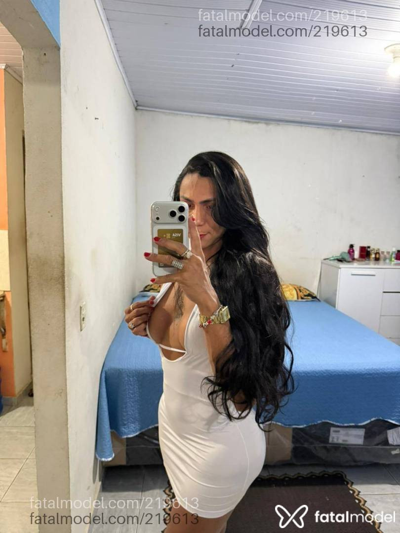 Acompanhante não-binário morena (o) de olhos castanhos em Teixeira de Freitas Acompanhante não-binário morena (o) de olhos castanhos em Teixeira de Freitas - Lavínia