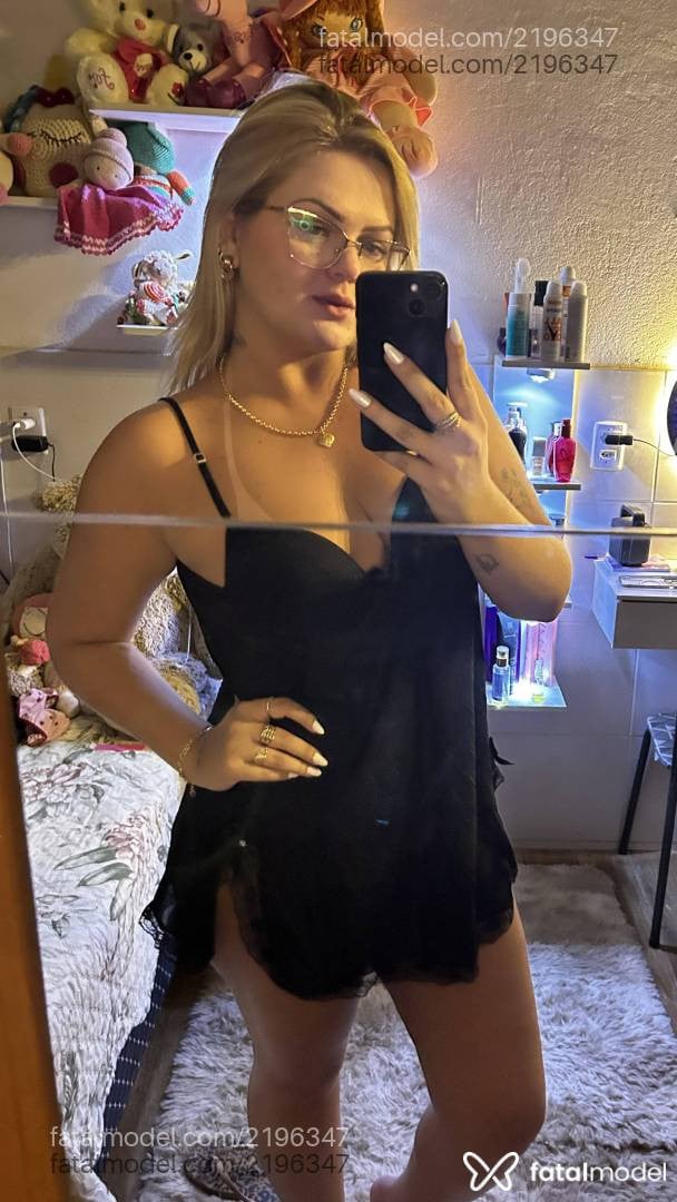 Acompanhante mulher loira (o) de olhos azuis - Gaabi