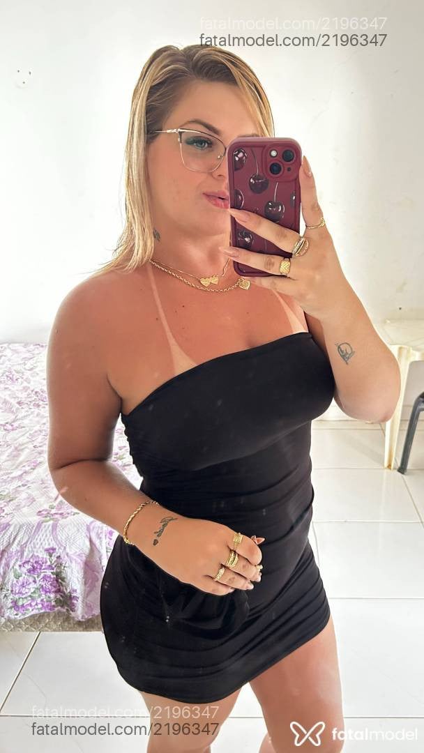 Acompanhante mulher loira (o) de olhos azuis - Gaabi