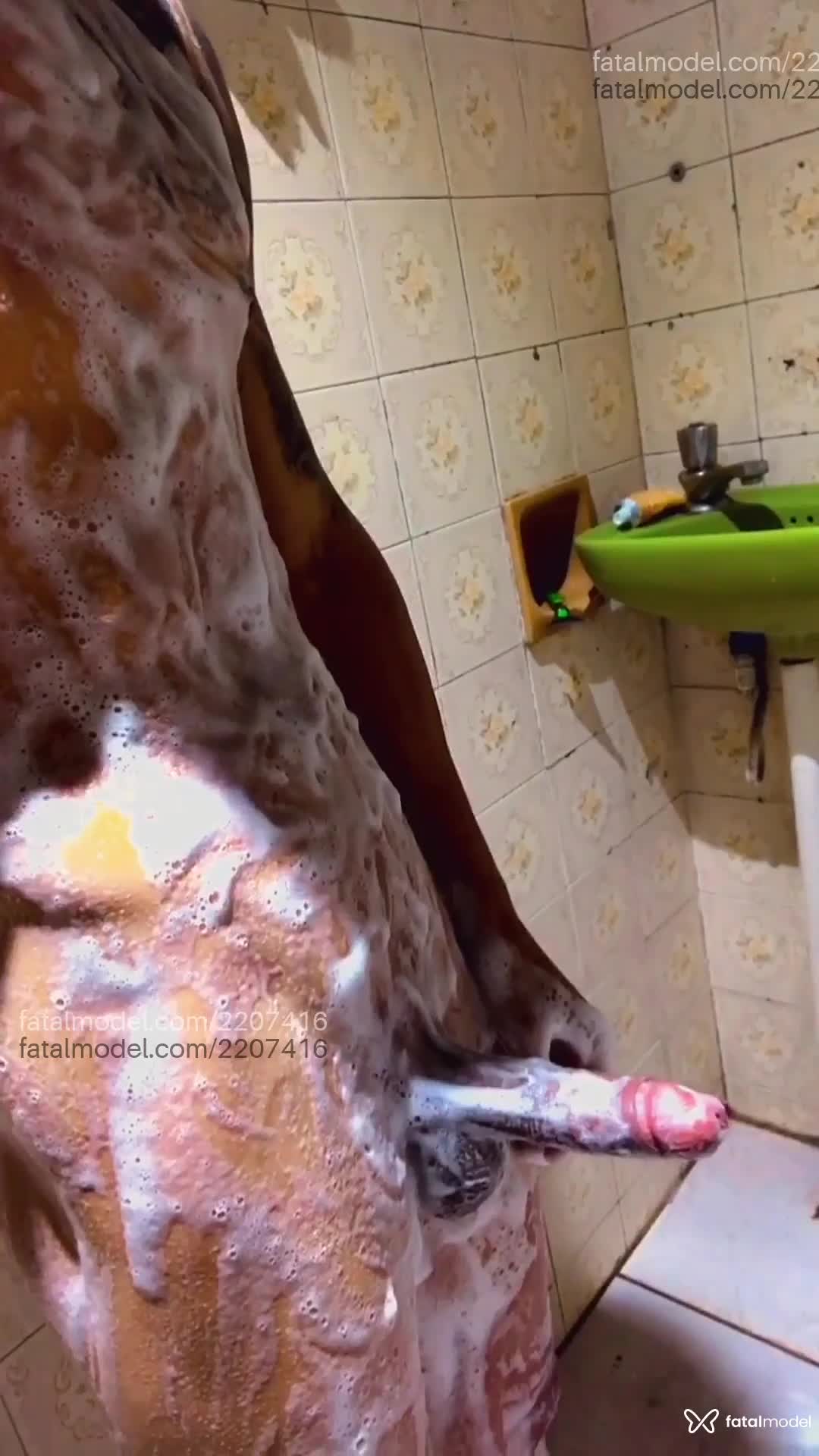 Acompanhante homem morena (o) de olhos pretos em São Paulo Acompanhante homem morena (o) de olhos pretos em São Paulo - Welliton