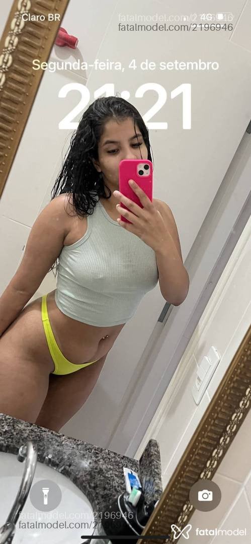 Acompanhante mulher morena (o) de olhos pretos - Jade
