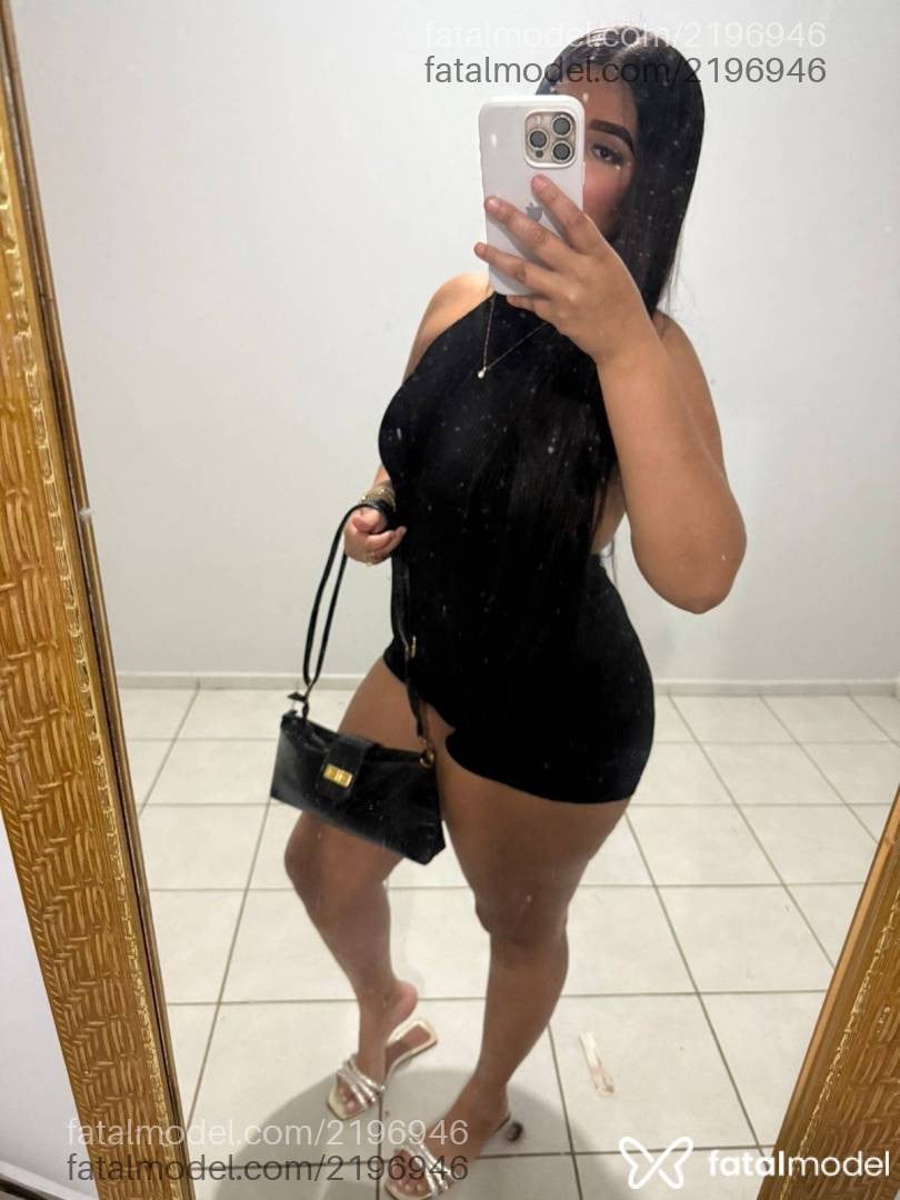 Acompanhante mulher morena (o) de olhos pretos - Jade