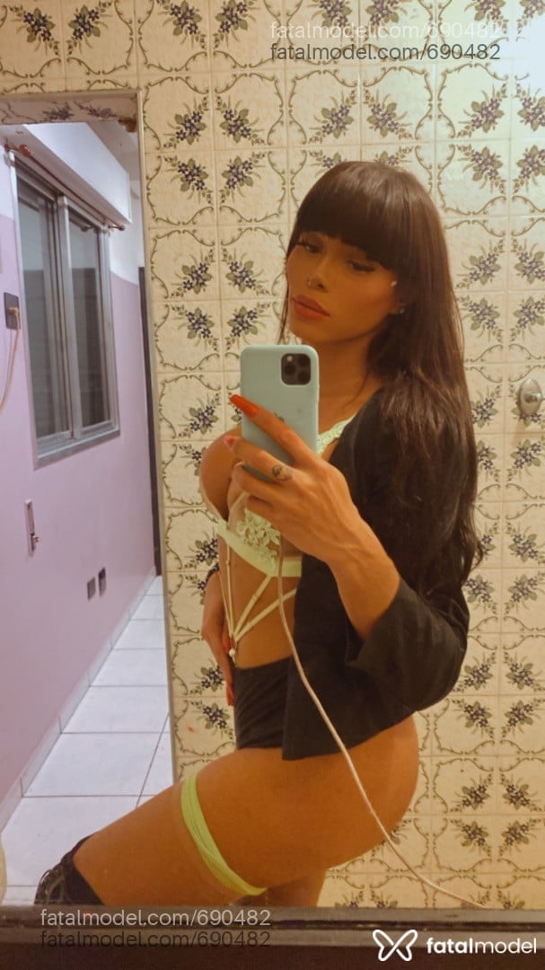 Acompanhante travesti morena (o) de olhos pretos em Jaraguá do Sul - Carolzita