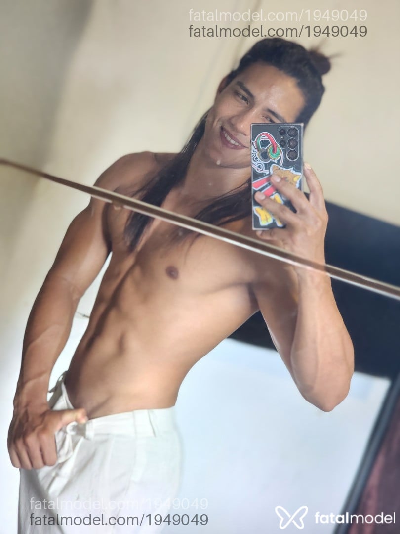 Acompanhante homem com cabelo castanho de olhos pretos em Belém - Wesley