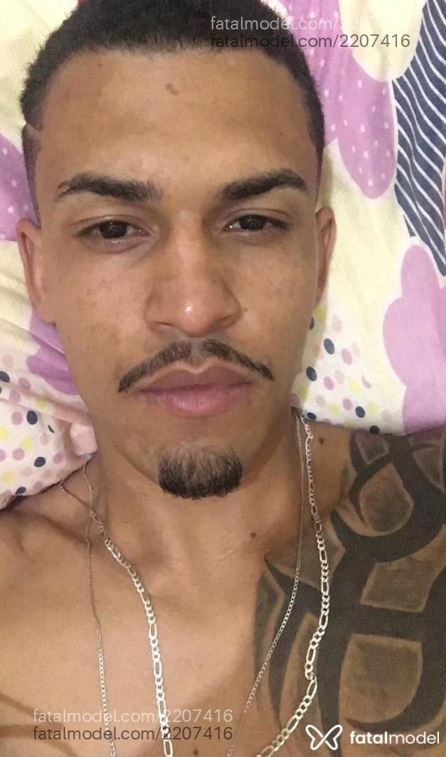 Acompanhante homem morena (o) de olhos pretos em São Paulo Acompanhante homem morena (o) de olhos pretos em São Paulo - Welliton