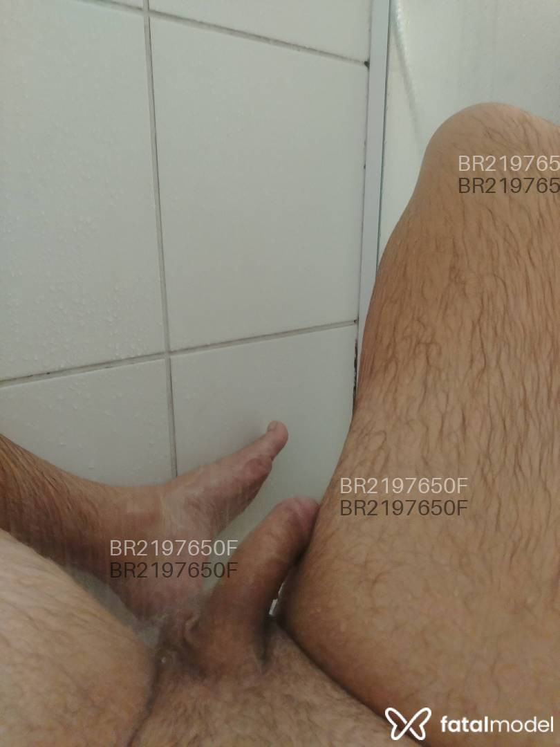 Acompanhante homem com cabelo castanho de olhos castanhos em Ubatuba - Maumau