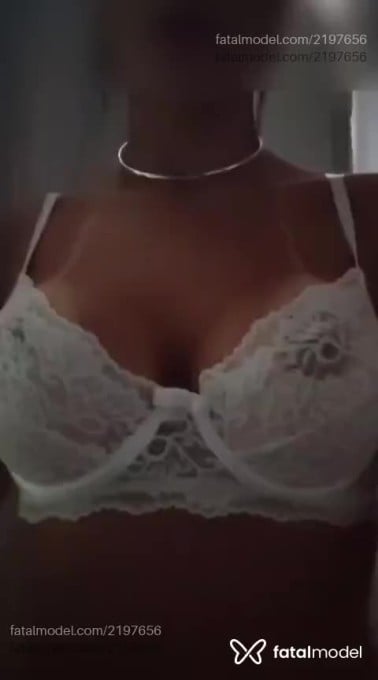 Acompanhante mulher morena (o) de olhos pretos - Nay Rodrigues Acompanhante mulher morena (o) de olhos pretos - Nay Rodrigues