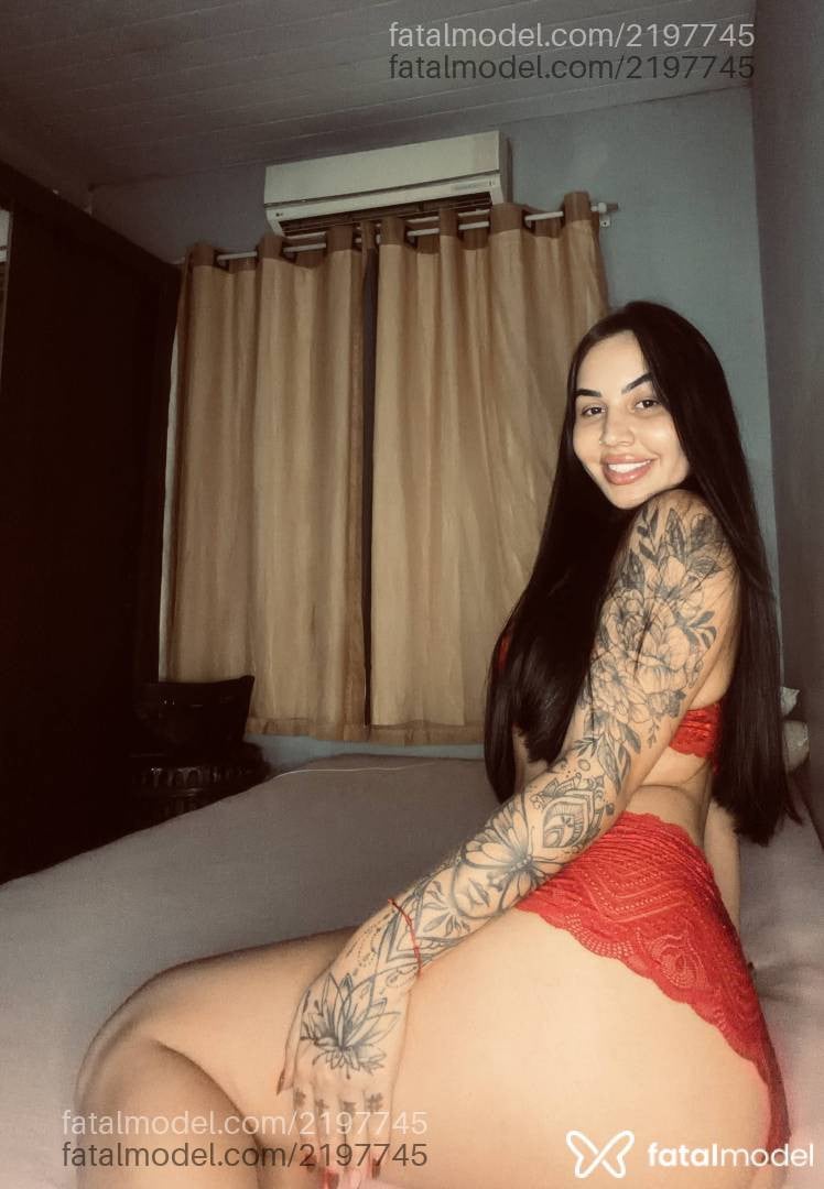Acompanhante mulher morena (o) de olhos mel em Rio de Janeiro - Victoria