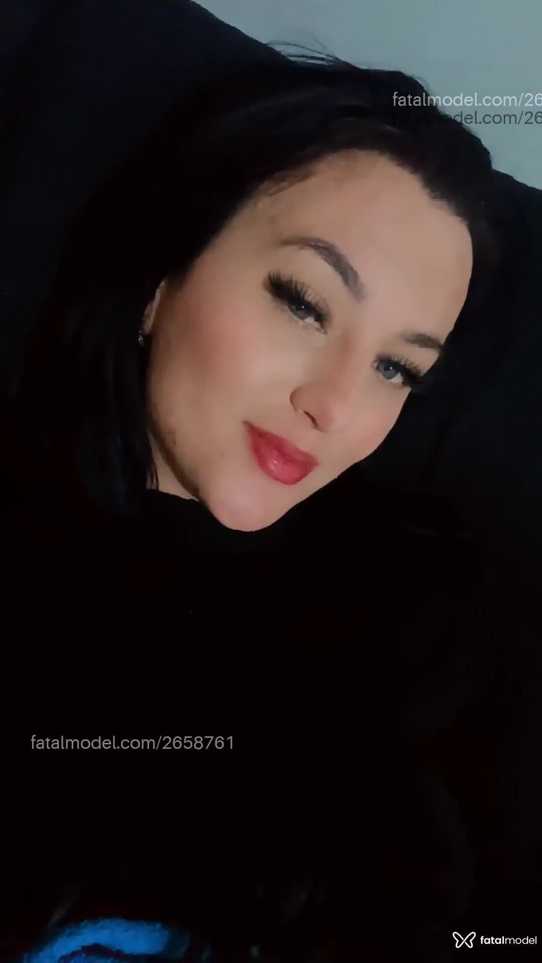 Acompanhante mulher morena (o) de olhos azuis em Curitiba - Lara