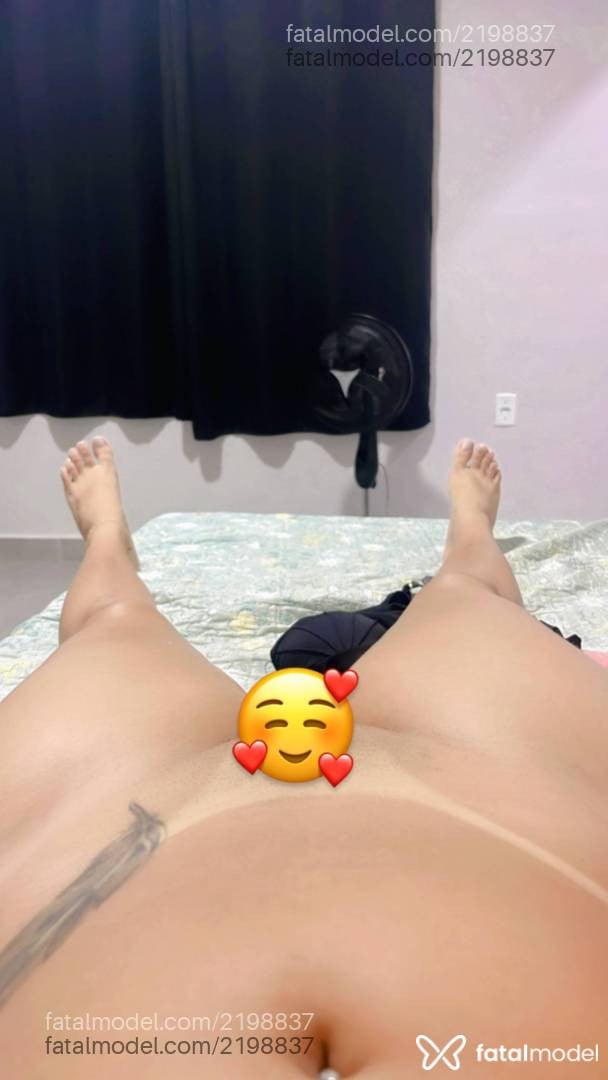 Acompanhante mulher morena (o) de olhos castanhos - Beatriz