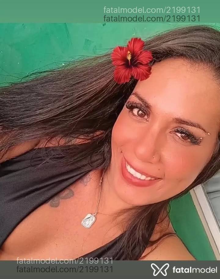 Acompanhante mulher trans morena (o) de olhos castanhos - Soraya Mello Soll