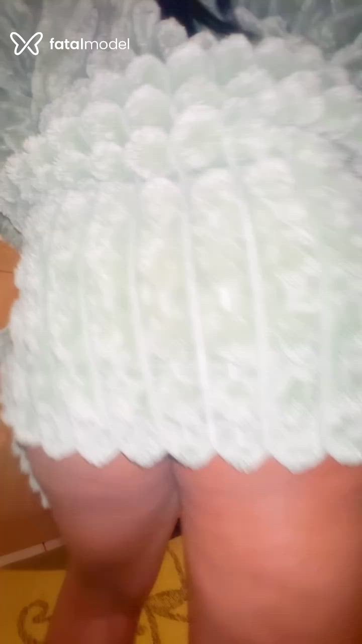 Acompanhante mulher morena (o) de olhos castanhos - Sofia