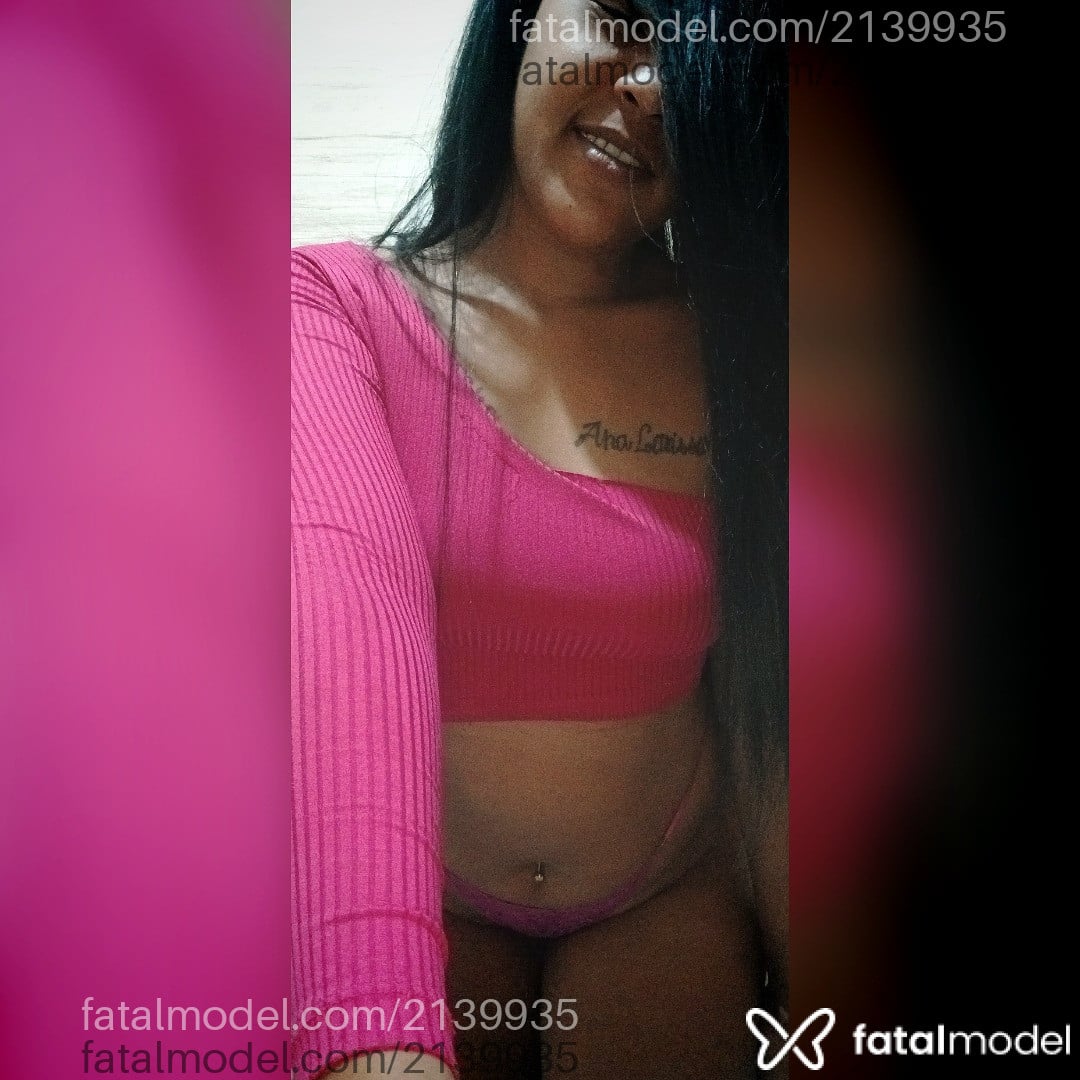 Acompanhante mulher com cabelo castanho de olhos pretos em Virtual - Kah