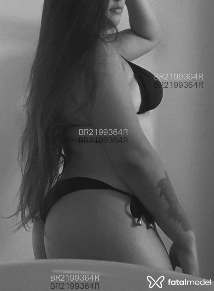 Acompanhante mulher morena (o) de olhos castanhos em Florianópolis - Mani Be