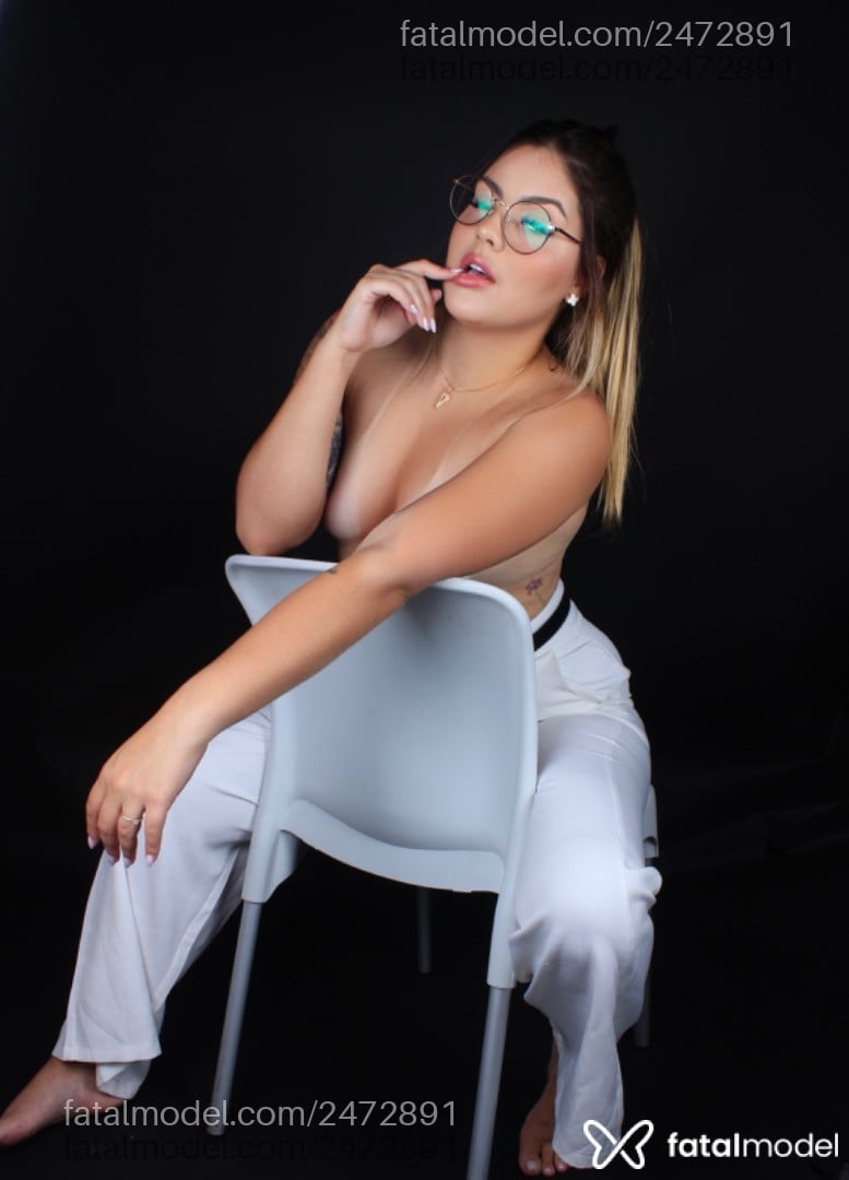 Acompanhante mulher loira (o) de olhos castanhos em Apucarana Acompanhante mulher loira (o) de olhos castanhos em Apucarana - Patrícia
