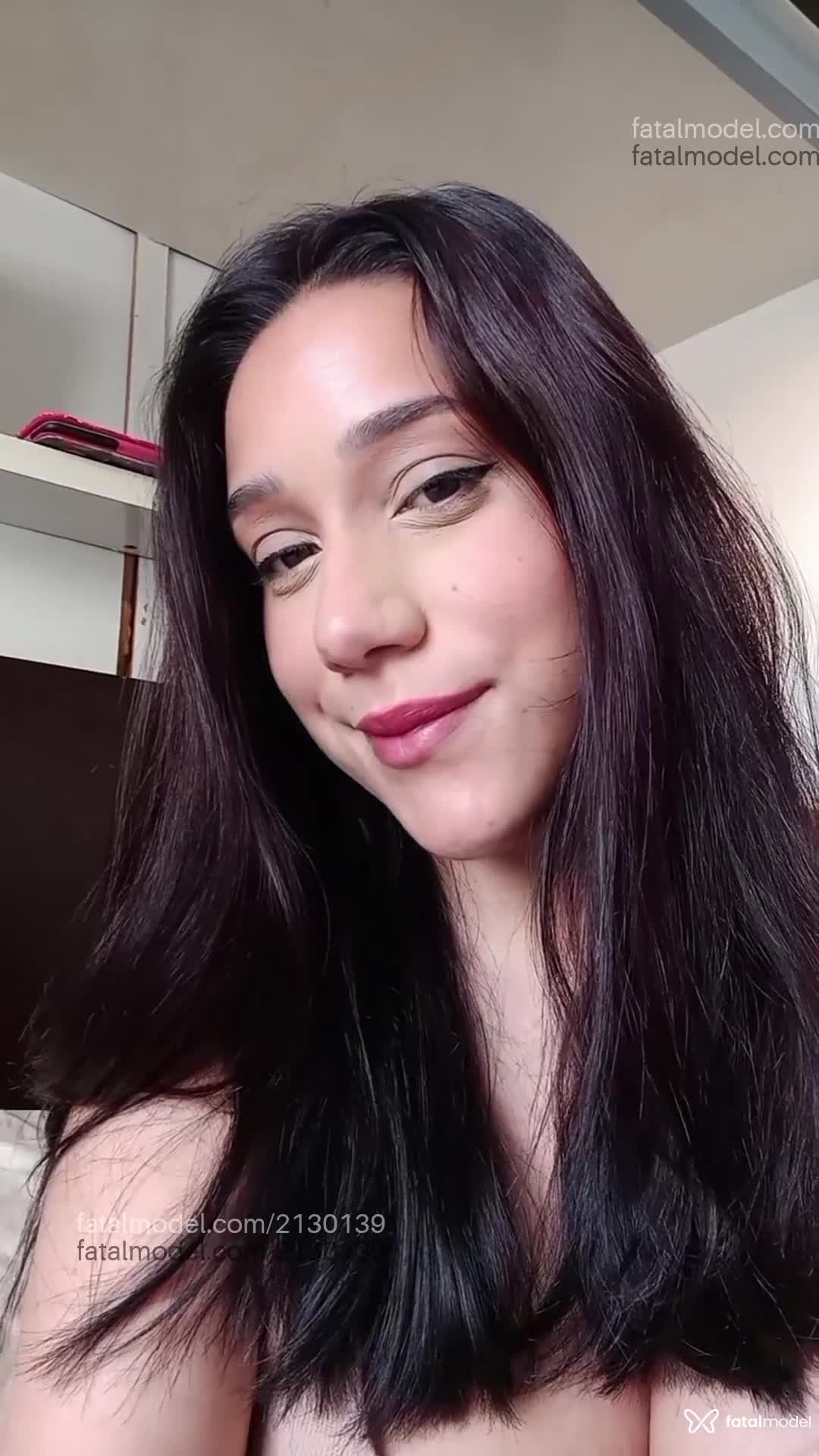 Acompanhante mulher ruiva (o) de olhos castanhos - Ellenzinha Acompanhante mulher ruiva (o) de olhos castanhos - Ellenzinha