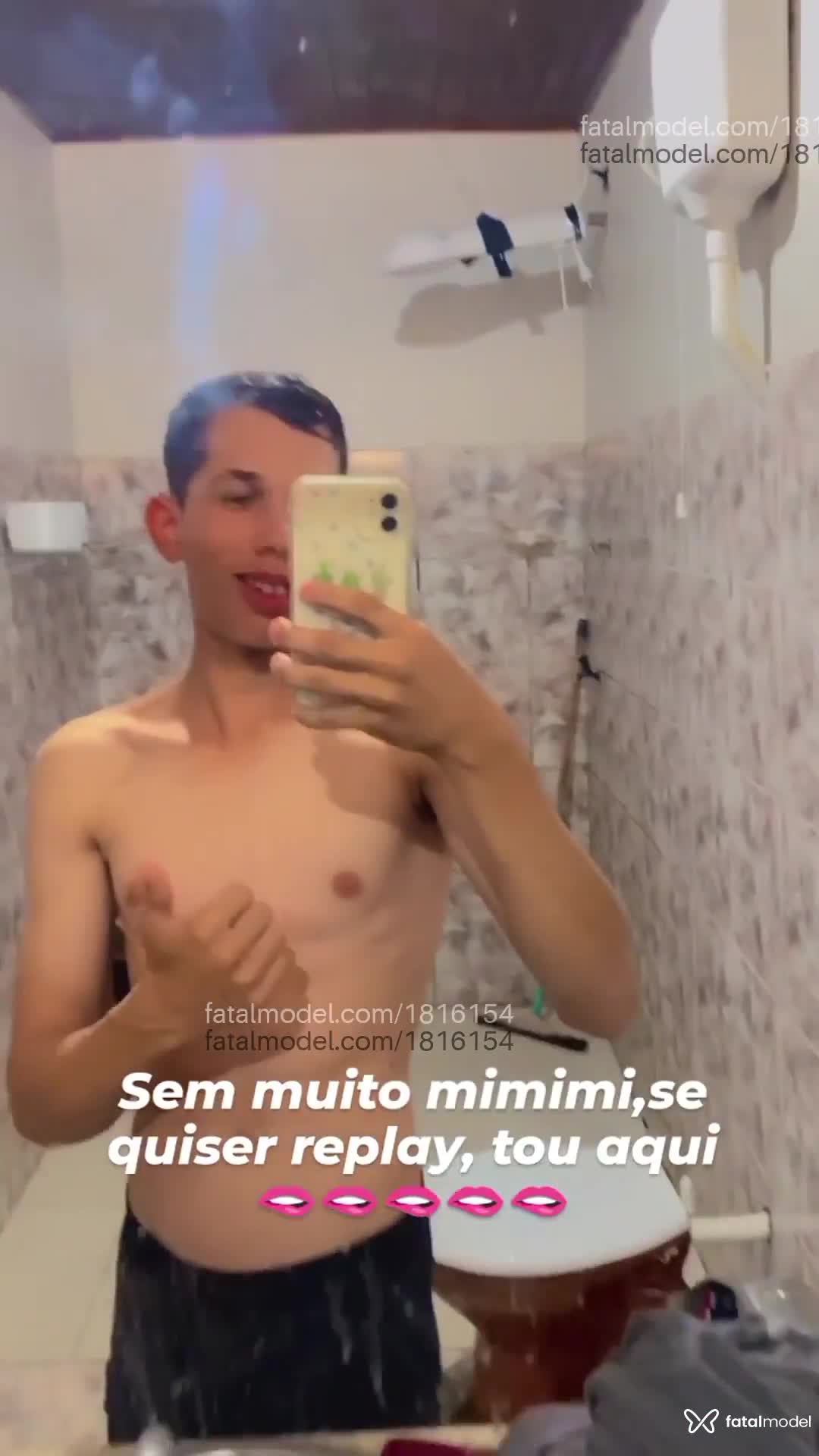 Acompanhante homem com cabelo castanho de olhos castanhos em Bom Progresso Acompanhante homem com cabelo castanho de olhos castanhos em Bom Progresso - Gabriel