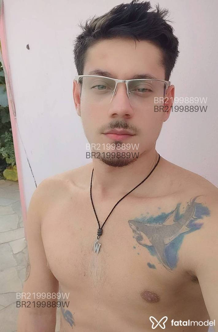 Acompanhante homem morena (o) de olhos verdes em São Paulo - Wess