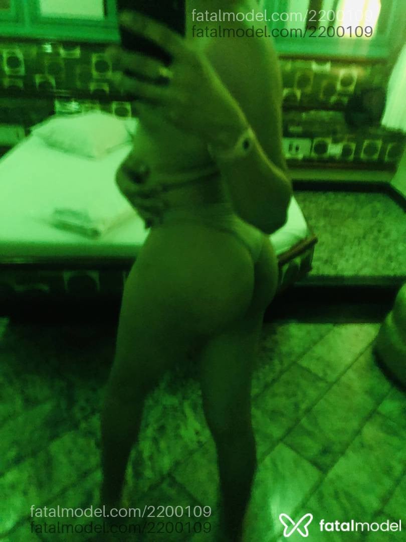 Acompanhante mulher trans morena (o) de olhos castanhos em Rio de Janeiro - Luna Novais