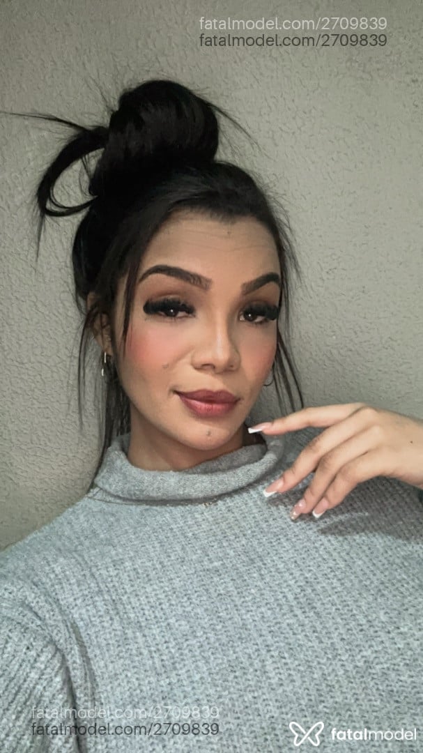 Acompanhante mulher com cabelo castanho de olhos castanhos em São Paulo - Laís