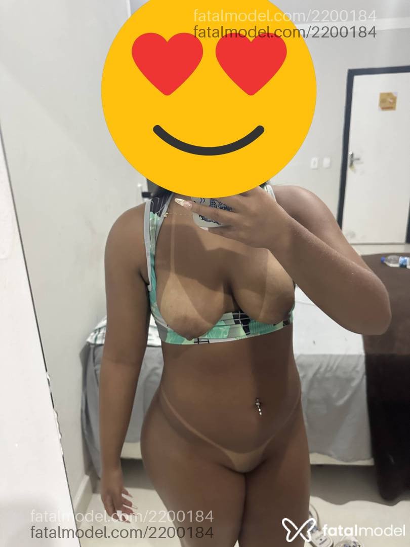 Acompanhante mulher morena (o) de olhos pretos - Maserati
