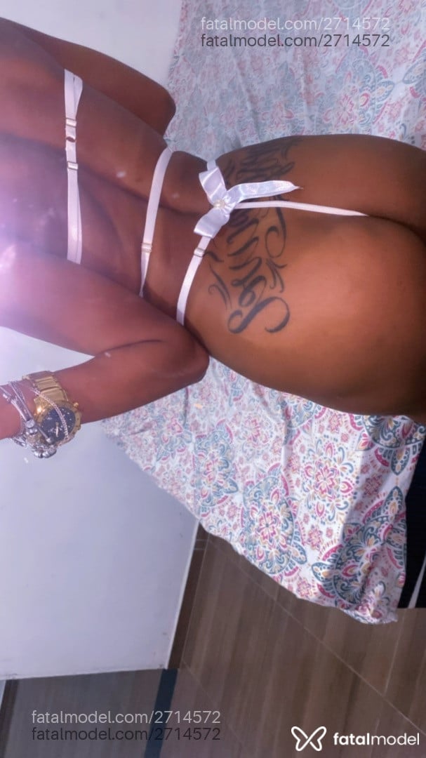 Acompanhante mulher morena (o) de olhos pretos em Conceição Acompanhante mulher morena (o) de olhos pretos em Conceição - Elayne
